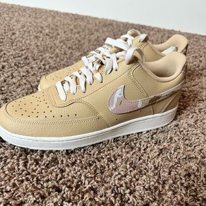 Women’s Nike Court Vision Low sneakers